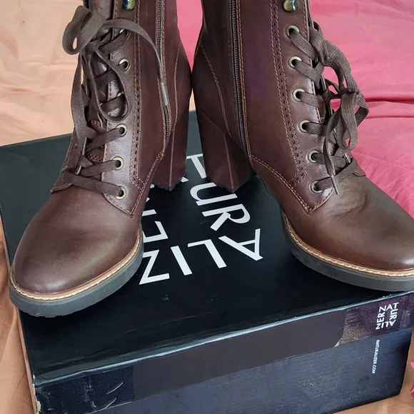 2x Brand New Never Worn.. Naturalizer Callie Leather Boots Wmns 8.5 - Picture 7 of 17